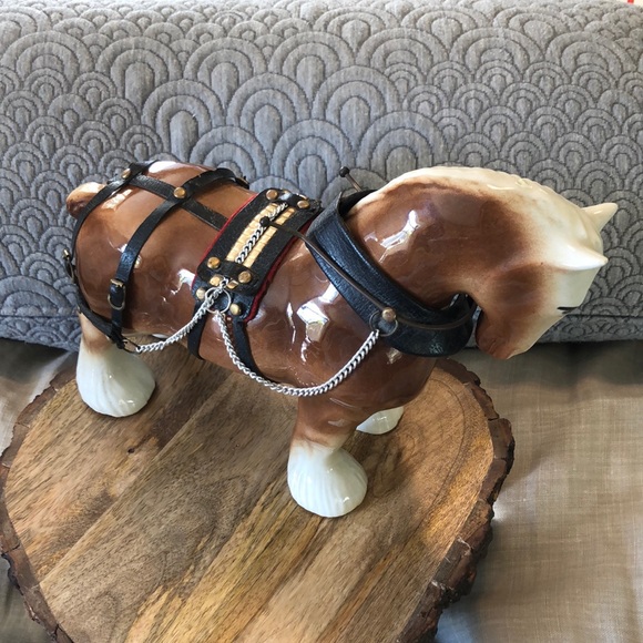 ANTIQUE MCM Porcelain Horse Clydesdale w/ accoutrements Figurine Budweiser Beer - Picture 9 of 16